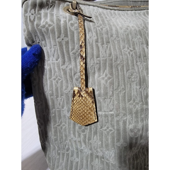 SOLD***Authentic Louis Vuitton Limited Edition Whisper Bag Monogram Suede & Pyt… - Picture 12 of 13
